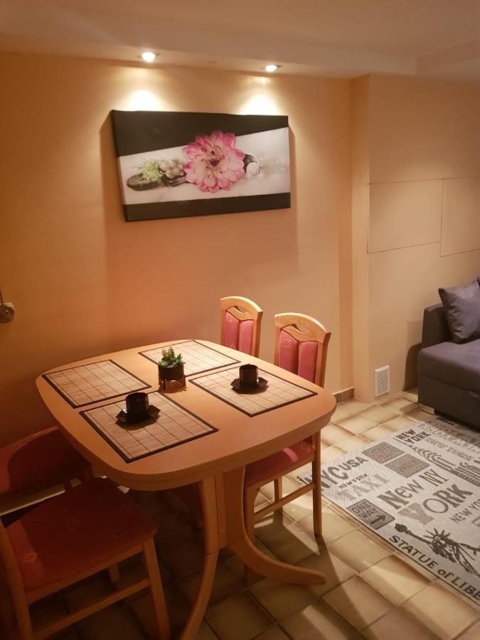 Gemuetliche Ferienwohnung Mit Kamin Und Sauna! Nistertal Luaran gambar