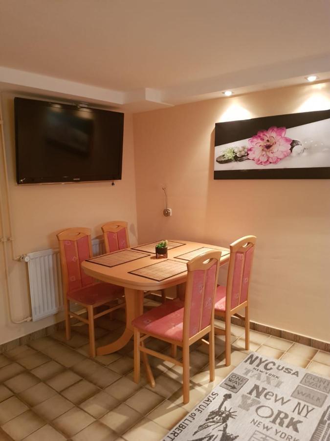 Gemuetliche Ferienwohnung Mit Kamin Und Sauna! Nistertal Luaran gambar